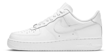 Nike buty damskie WMNS Air Force 1 '07 DD8959 100