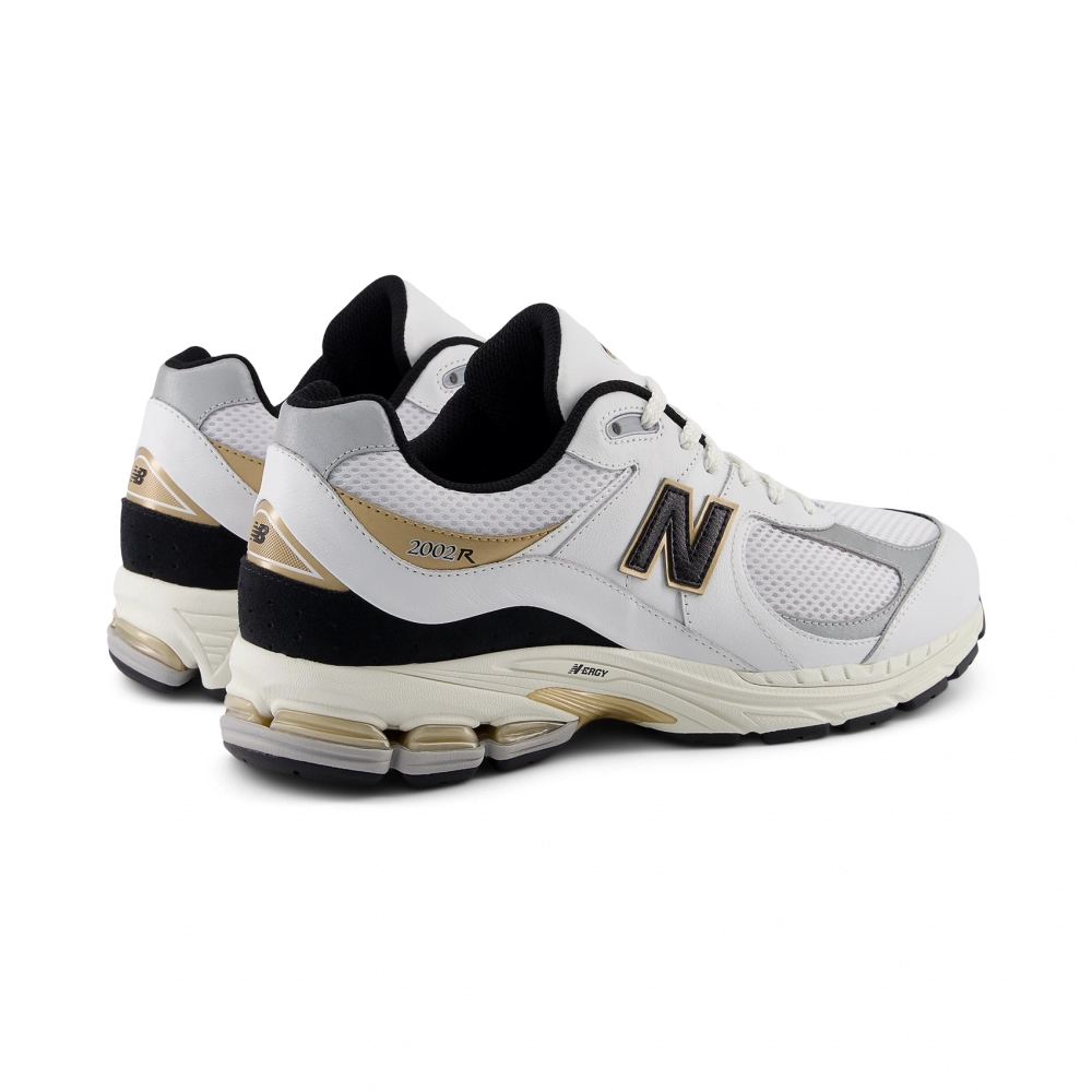 New Balance unisex athletic shoes M2002RPN