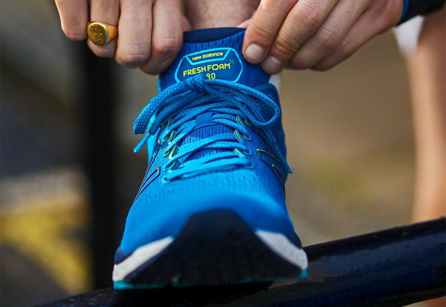 New Balance men's running shoes M880F11