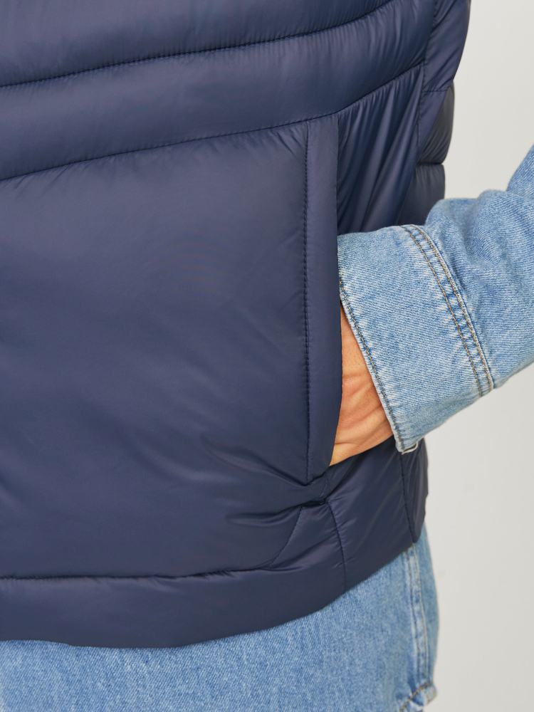 Jack & Jones unten ärmellos JJEMULTI BODYWARMER COLLAR NOOS 12258457 NAVY BLAZER/TRUE RED