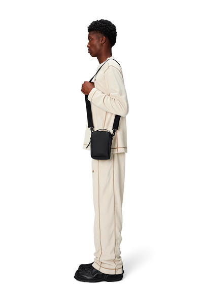 Rains rEPORTER BOX BAG W3 14920 01 BLACK shoulder bag