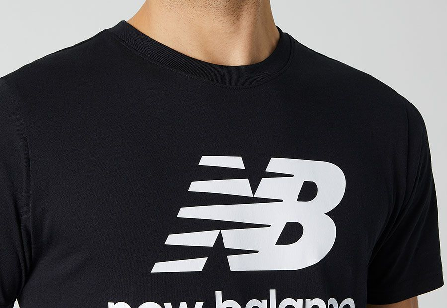 New Balance koszulka krótki rękaw Essentials Stacked Logo T BK MT01575BK