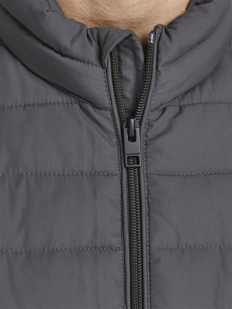 Jack & Jones puchowy bezrękawnik JJERECYCLE BODYWARMER NOOS 12211132