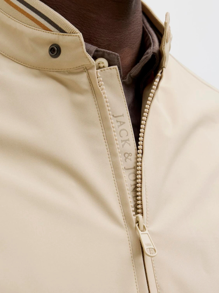 Jack&Jones męska kurtka JPRBLUBRAD BOMBER JACKET SN 12273393 WHITE PEPPER