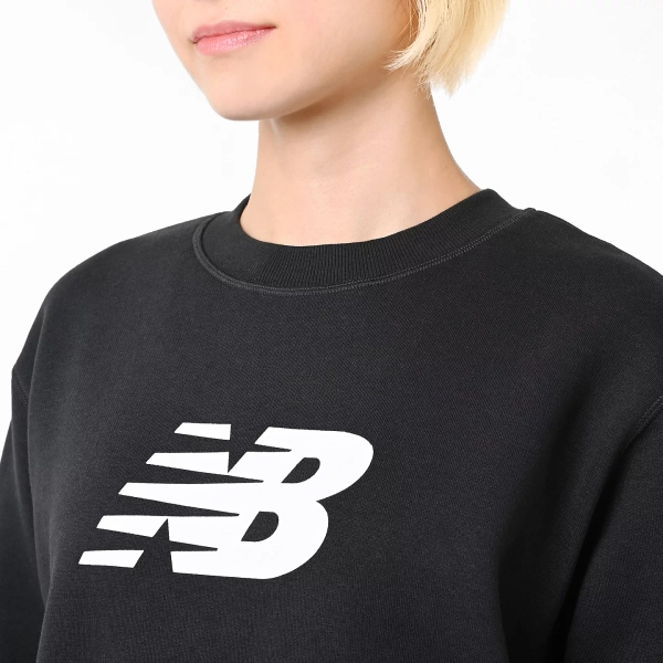 New Balance damska bluza SPORT FLEECE LOGO CREW BK WT43526BK