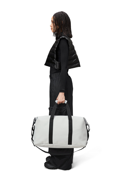 Rains travel bag 27x52x26 cm 37 L 14200 45 ASH