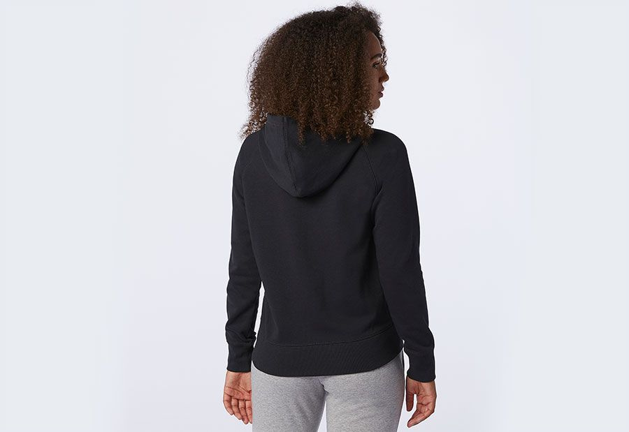 New Balance Damen Essentials Full BK Sweatshirt WJ03530BK