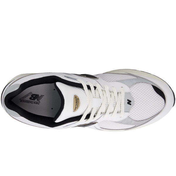 New Balance unisex athletic shoes M2002RPN